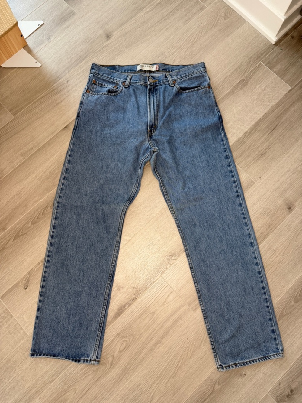 Levi's 505 Regular Fit Straight Leg Jeans Medium Wash Sz 36x32